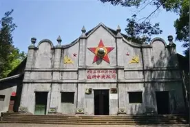 苏区食盐贵过黄金，周恩来因缺盐晕倒，红军靠什么摆脱盐荒困境？图片
