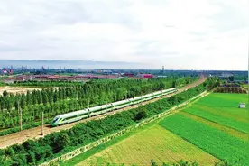太中银铁路太原南至吕梁段开行动车工程进入试运行阶段图片