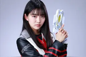 特利迦奥特曼女主正式公开，身材完美颜值高，还曾是写真模特图片
