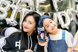 还记得包贝尔的女儿饺子吗？李诞都想拜她为师图片
