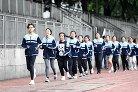 体育老师认可的省力“跑步”法，让长跑也不累了，中考生记得收藏图片