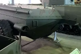 诺曼底登陆的大功臣丘吉尔鳄鱼喷火坦克：萨沙的兵器图谱204期图片