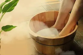 原来泡脚还有这么多益处图片