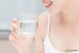 一天能喝多少水？一天要排几次尿？尿尿次数多就是肾不好吗？图片