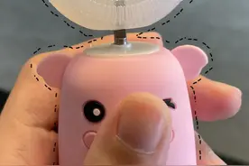 最近风很大的儿童U型牙刷，我劝你直接退出母婴产品界吧图片