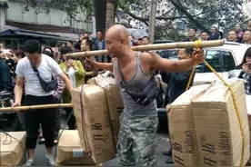 了不起的挑战：沙溢与乐嘉在重庆打工生活图片