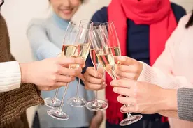 掌握4个喝酒秘诀，过年聚会喝酒少伤身！附靠谱解酒方法图片