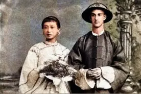 清朝夫妻照, 英俊潇洒的溥仪拉着倾国倾城的婉容的手惊艳亮相图片