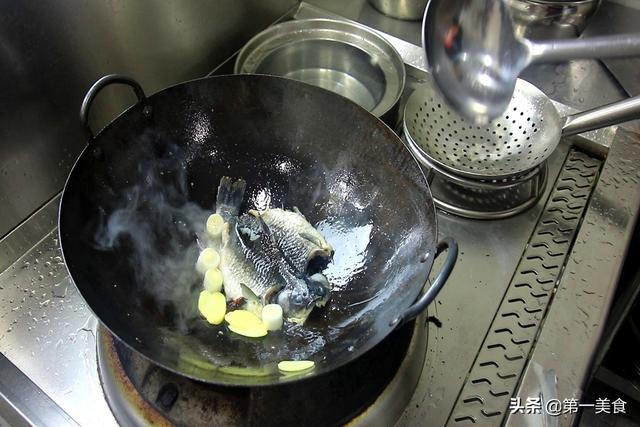 花胶鱼汤的做法 2026年花胶鱼汤的做法视频