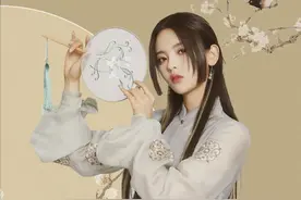 杨超越又惊艳了，穿中国风裙尽显东方古典美，谁看了不心动？图片