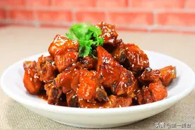 糖醋排骨这样做味道真是绝了，厨师长教你秘制做法，酸甜入味图片