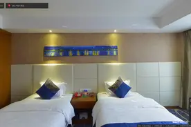 发现木结构｜贵州省铜仁市铜仁半岛大酒店卧室装饰画图片