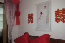新婚之夜妻子不让碰，丈夫发怒，了解真相，求原谅图片