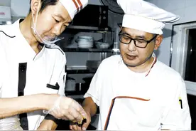 集美商会25周年回望 王旭明：坚守匠人精神，赢得“金字招牌”图片