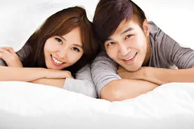 45岁女人：我频繁外出找男人，其实不过图这三点，很心酸图片