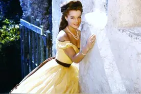 茜茜公主三部曲背后的7个秘密：超6公斤的假发让罗密头疼图片