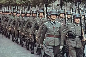 帝国大厦保卫战，上千名党卫军血拼数万苏军，全军覆没都不投降图片