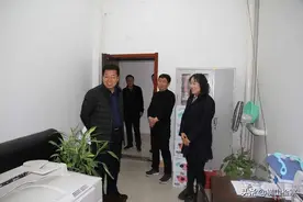新春上班第一天 领导拜年送祝福图片