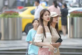 街拍重庆时尚美女图片