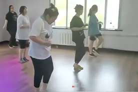 20岁女孩训练营减肥抽搐不幸身亡，每天4小时高强度训练，家属：对方想5万私了图片