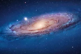 光都要十万年才能飞出的银河系，人类是如何知道它大小和形状的？图片