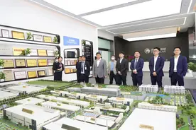 京运通董事长冯焕培莅临通威参观交流图片