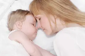 为什么说千万不要让娘家妈伺候月子图片