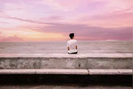 想知道男人的人品好不好，这样一“约”便知图片