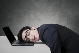 古人常说：“人睡三觉，命比纸薄”，哪三种觉不能睡？图片