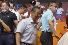 五一节，钟南山院士也去景点玩了！网友景区偶遇：好激动…图片