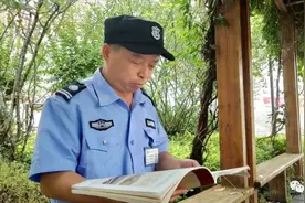 他57岁，参加了今年桐梓的高考图片