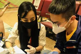 23.5小时的爱心传递：疫情后首例手提跨境造血干细胞运送完成图片
