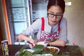 我28岁，老婆43岁，老婆让我吃了4年软饭后不要我了图片