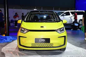 思皓E10X卖3.99万，带气囊，能超越宏光MINI吗？图片