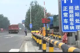 货车超载“轻微免罚”柔性执法让交通运输执法有力度有温度图片