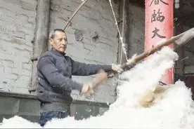 河北一弹棉花老汉，潜伏东陵十多年，用钢板当钥匙，险些搬空皇陵图片