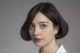 她用175张自拍骗过全世界的人：人永远只能看得到自己想看到的图片