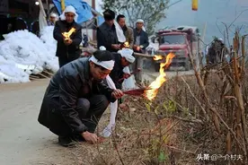 农村丧葬新规，将推广公墓制！地里老坟咋办？3种方式处理图片