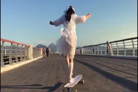 11岁小姑娘玩滑板1月磨坏3双鞋，父亲当专职摄像师4年拍摄3T视频纪录成长图片