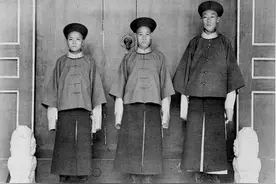 古代太监如何上厕所？随时随地都会尿裤子，身上有一股骚味图片