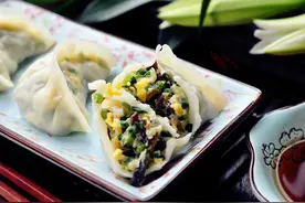 立冬的三鲜馅饺子，加它比韭菜鲜，更脆，还易切不出水图片
