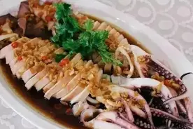 美食分享：孜然鱿鱼须、辣白菜炒鱿鱼、盐焗脆肚尖的简单做法图片
