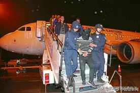 重庆：忠诚与捍卫之歌图片