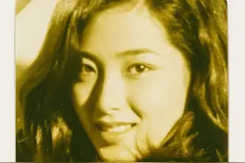 曾黎：同学都红了就她凉了？三个男人路过她的世界，看她独自美丽图片