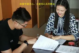 张常宁已成人妻喜逐颜开 王茜丈夫顶薪被质疑 女排五虎将展风姿图片