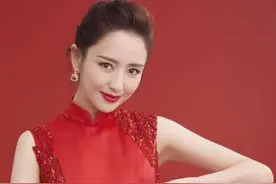明星尴尬名场面：佟丽娅牵宋佳被拒绝，范冰冰被赵薇冷脸对待图片