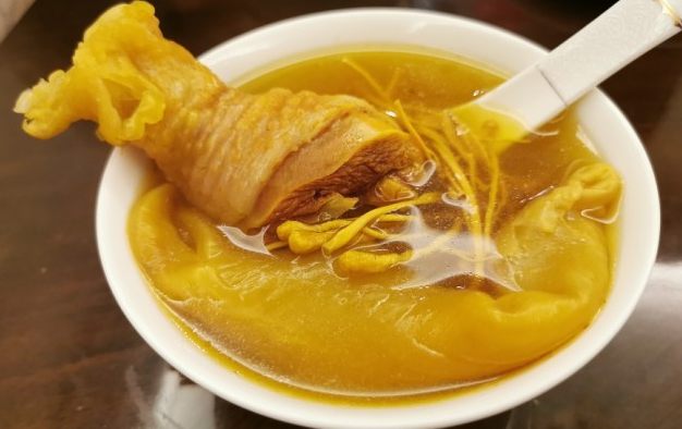 花胶红枣炖鸡会上火吗 2026年花胶红枣炖鸡会上火吗