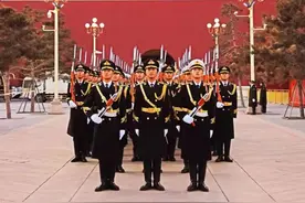 赶紧收藏！2021年首次天安门广场升旗仪式掠影图片