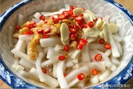 酒店不外传腌萝卜方法，2小时就能吃，脆口酸爽，在家就能做图片