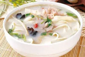 河南特色面条（新野板面，羊肉烩面、刀切烩面、三鲜炸酱面）图片